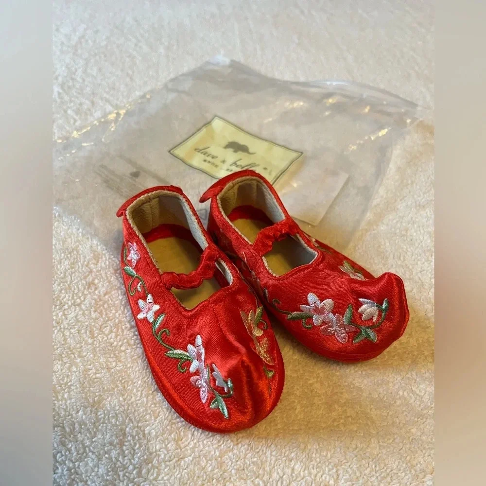 NEW baby shoes, satin red with floral embroidery. Baby size 6-12 months
